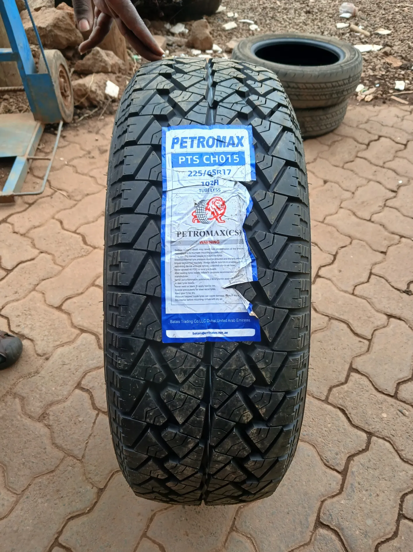 Doubleking Premium Battery Q85-115D23L tyre
