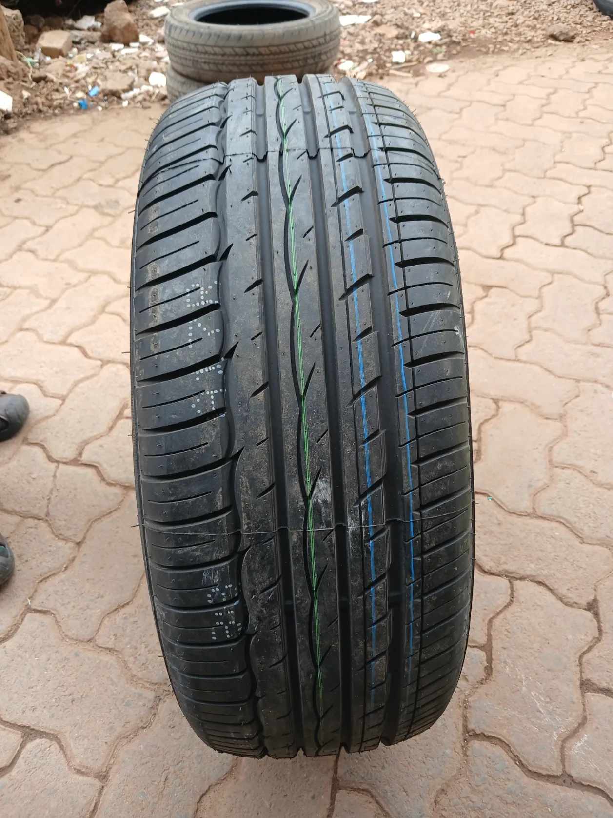 Roadking Part tyre