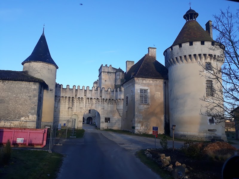 Activité team building Château de l'Oisellerie  à La couronne pour événements professionnels