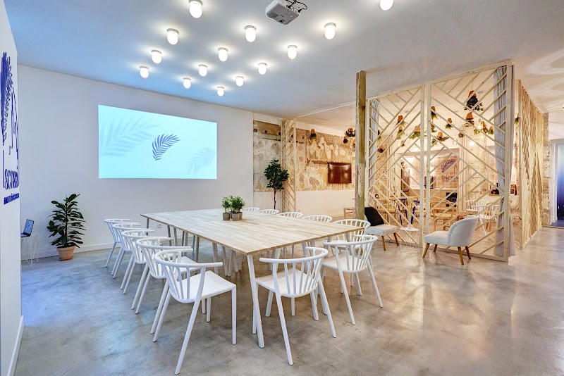 Salle de séminaire Senssi - Salle De Réunion / Réception À Marseille à Marseille pour événements professionnels