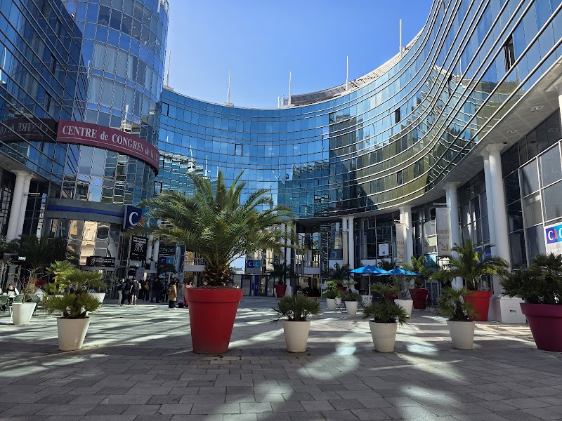 Salle de séminaire Centre de Congrès Cité Mondiale  à Bordeaux pour événements professionnels et séminaires