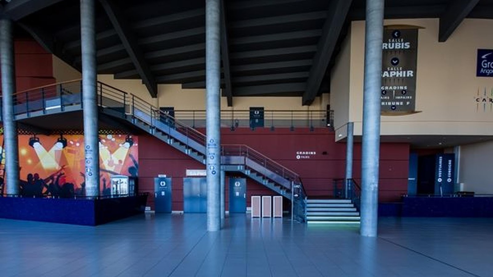 Salle de séminaire Espace Carat  à L'isle d'espagnac pour événements professionnels et séminaires