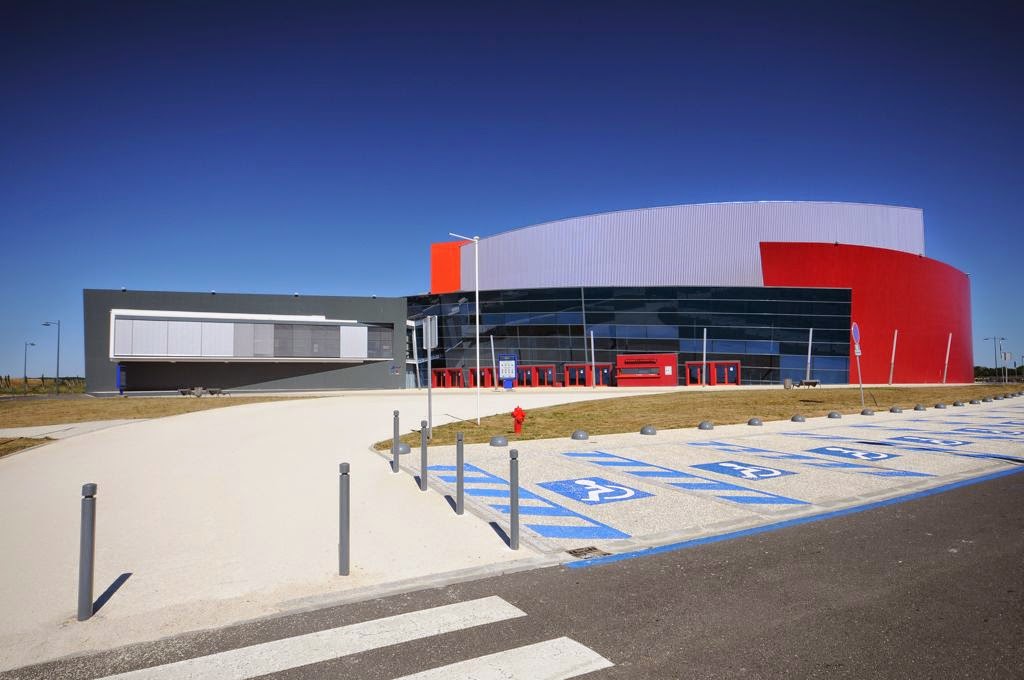 Salle de séminaire Espace Carat  à L'isle d'espagnac pour événements professionnels