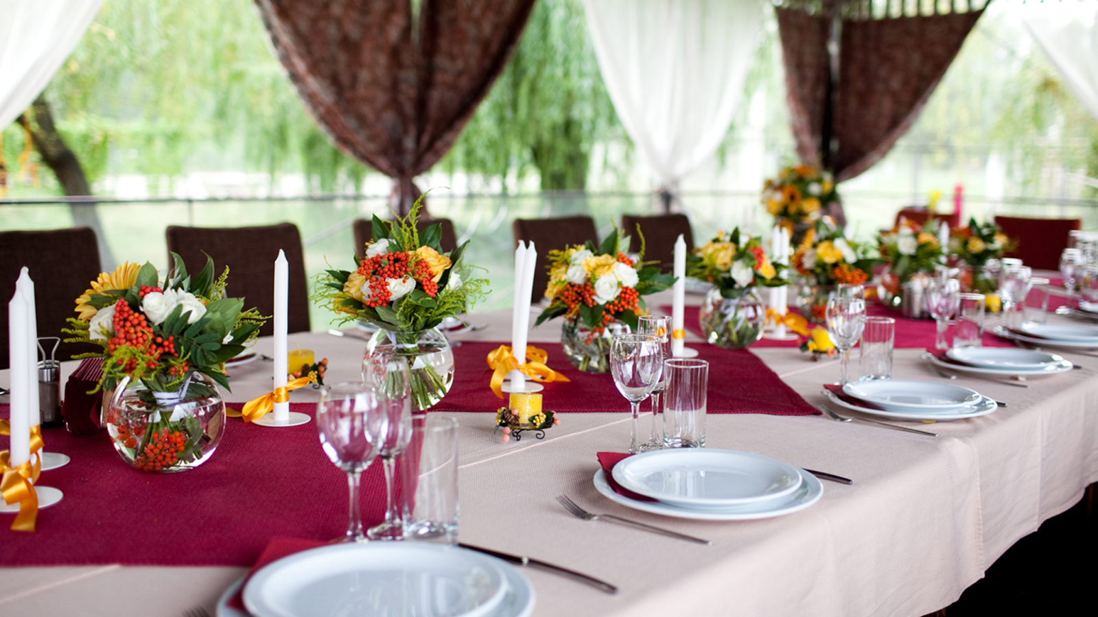 Traiteur événementiel RL Traiteur  à Roullet-saint-estèphe pour événements professionnels et séminaires