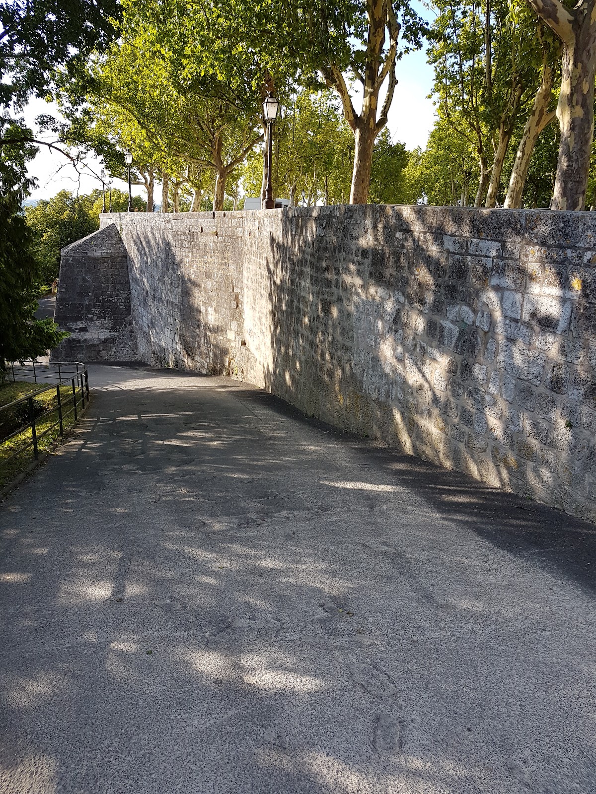 Traiteur événementiel RL Traiteur  à Roullet-saint-estèphe pour événements professionnels