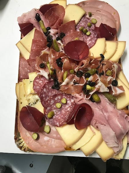 Traiteur événementiel Charcuterie-Traiteur Aux Délices De Toutes Aides  à Nantes pour événements professionnels
