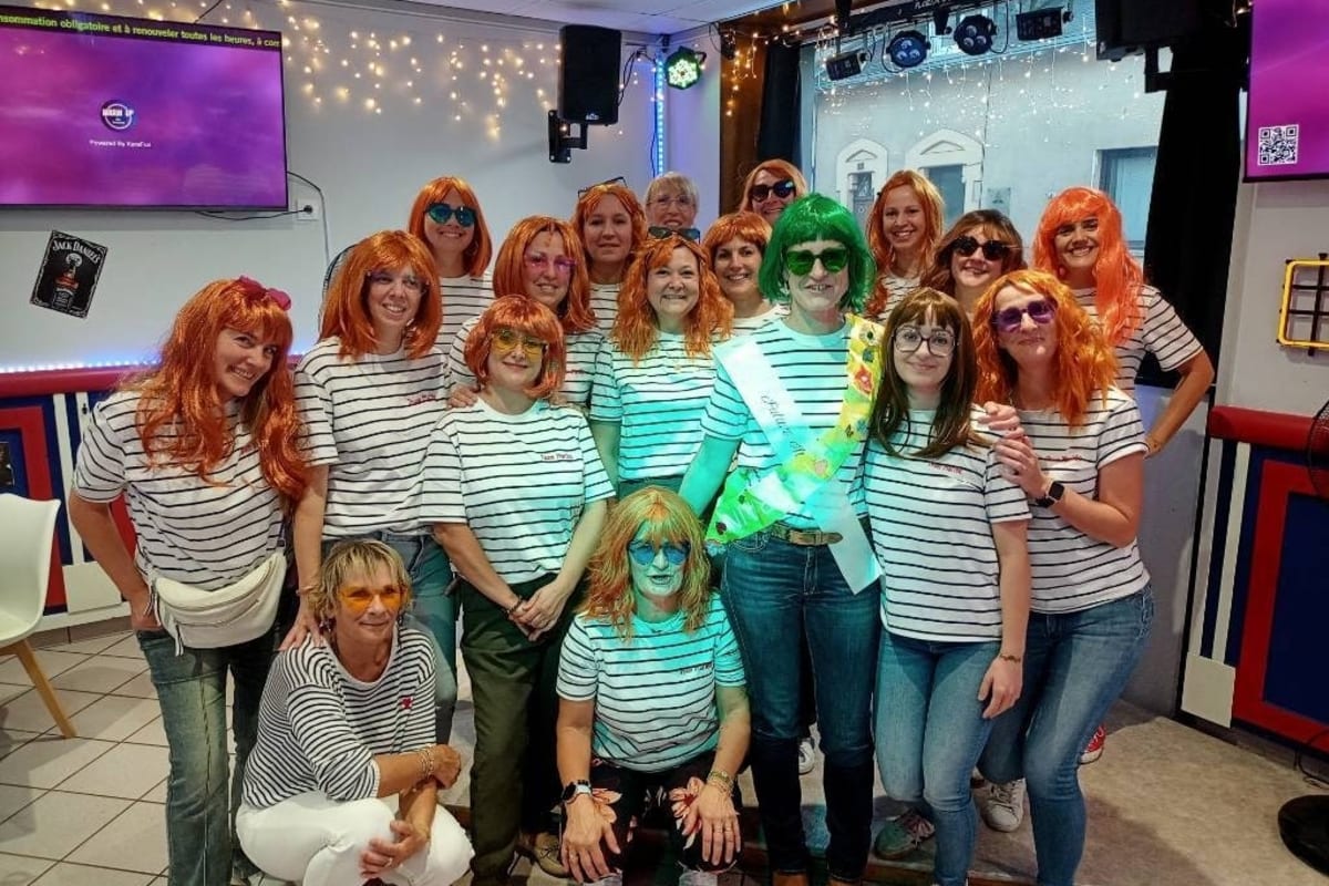 Activité team building warm up bar ambiance karaoké  à Limoges pour événements professionnels et séminaires