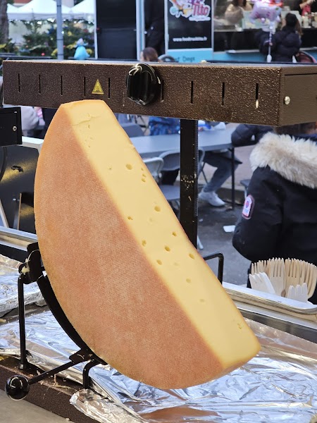 Traiteur événementiel La Raclette Nomade  à Paris pour événements professionnels