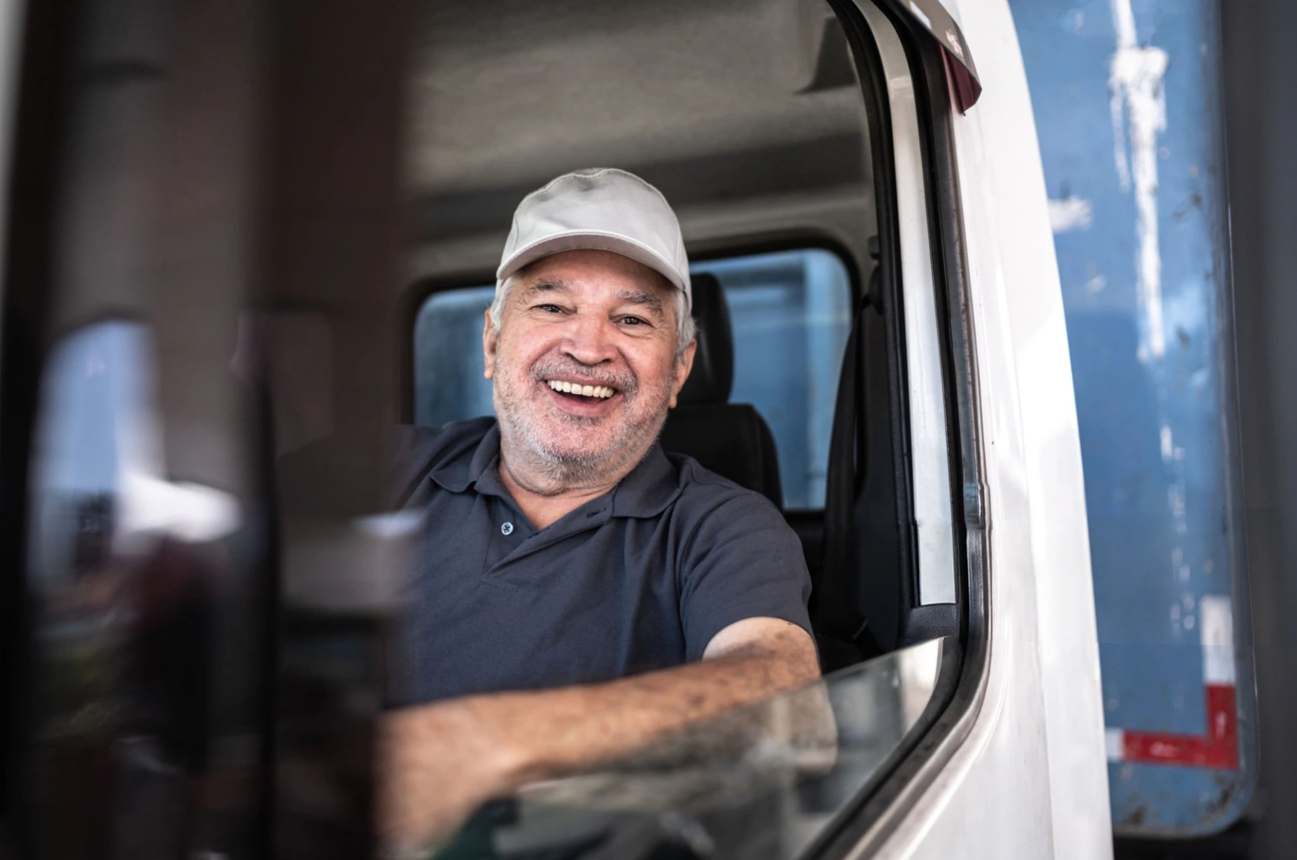 Tráiler circulando en carretera