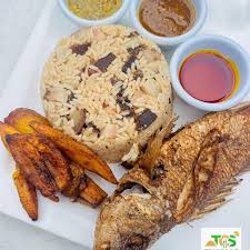 Kpatawee Dry Rice (With Grilled Fish)