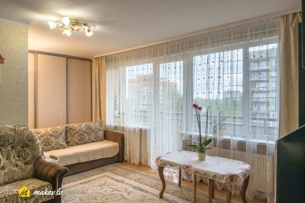 Vangažu iela 28, Jugla, Rīga