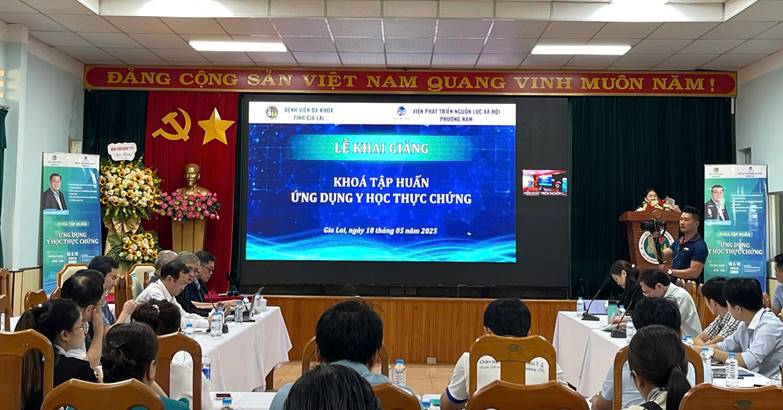PHUONG NAM INSTITUTE AND GIA LAI GENERAL HOSPITAL HOLD THE OPENING CEREMONY FOR THE TRAINING COURSE ON 
