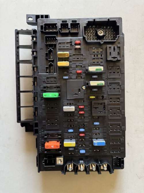 Módulo de carrocería | Porta fusibles Freightliner