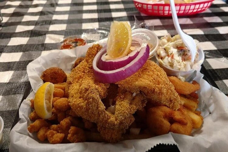 Bubba’s Catfish and Seafood