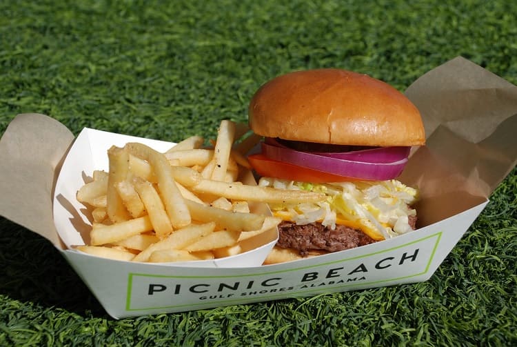 Picnic Beach Bar & Grill