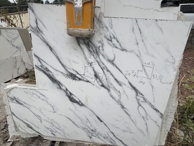 Calacatta Black and White