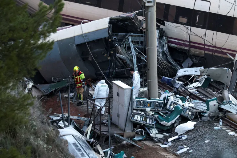 2026-01-19T080818Z_1425398061_RC274JAD0P4K_RTRMADP_3_SPAIN-ACCIDENT-TRAIN-1768810538.webp