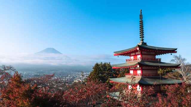 Mount Fuji & Hakone Private Tour By Car With Pick Up