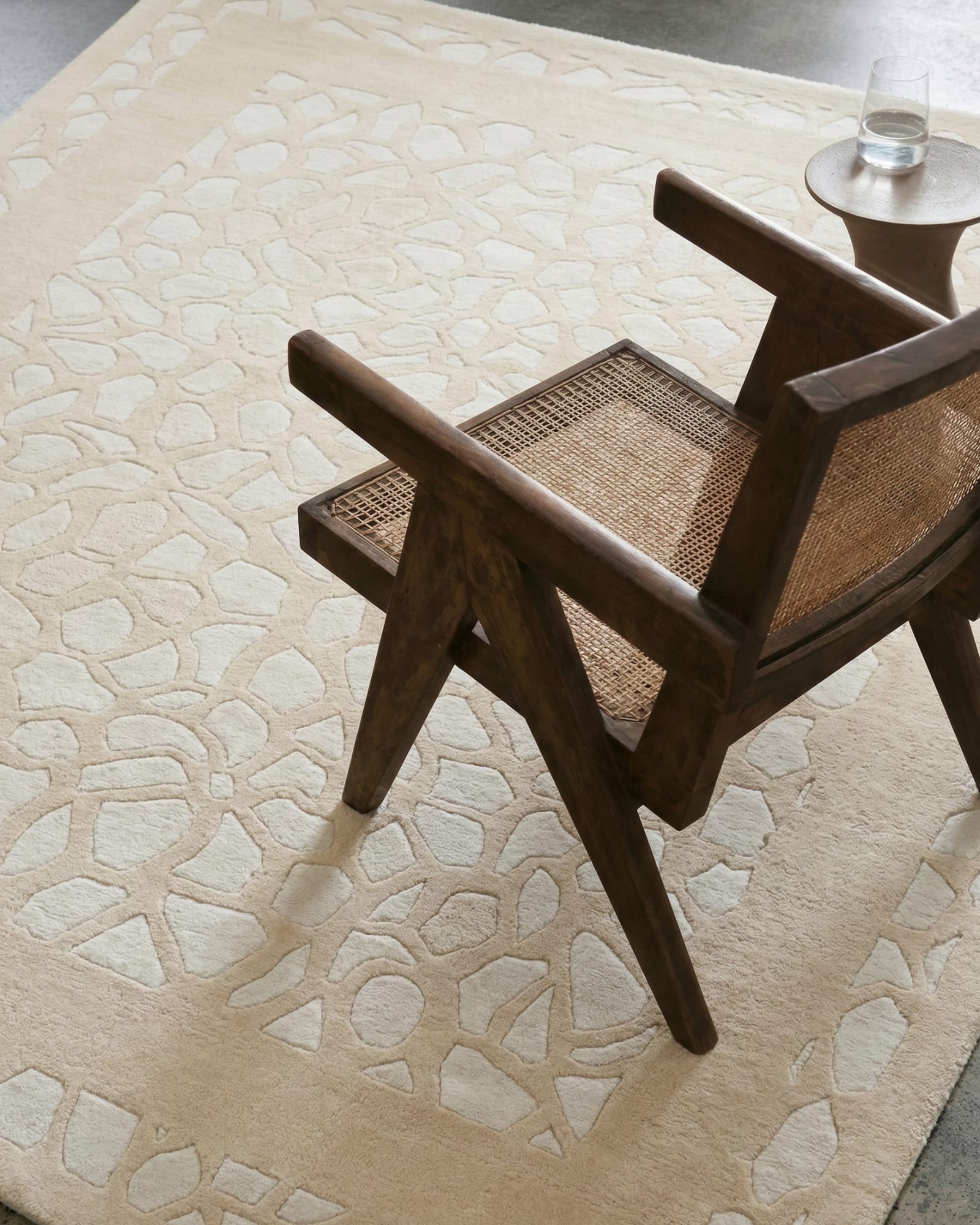 Contemporary Ivory Lattice Silk & Wool Rug, India modern rug, in ivory / cream, Silk & Wool, 183 × 274 cm, Nasim Carpets Malaysia — view 2