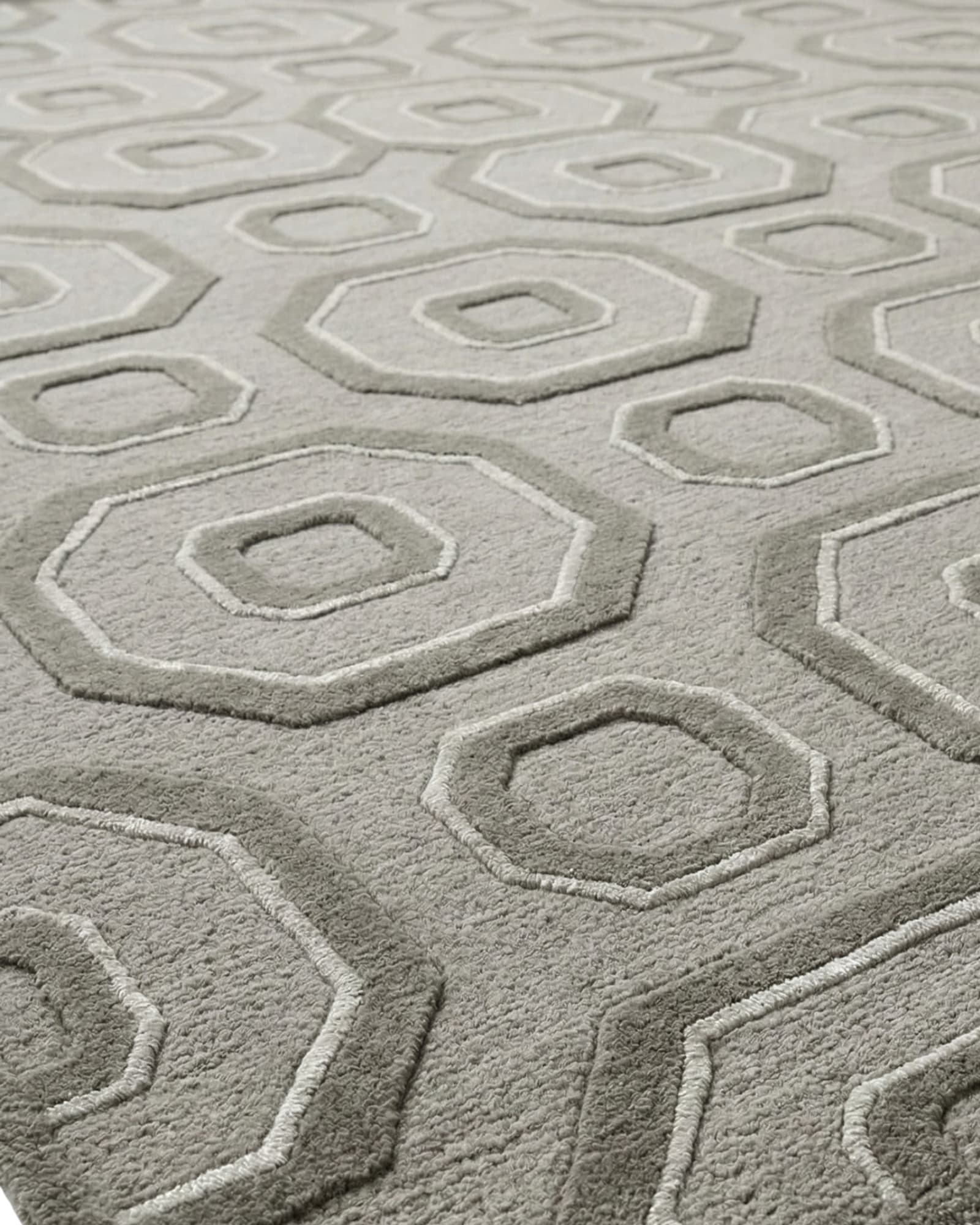 Octagon Lattice Wool Rug , Iran modern rug, in grey / silver, Wool, 183 × 274 cm, Nasim Carpets Malaysia — view 3