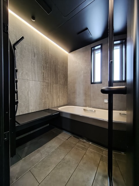 Master Bedroom Ensuite