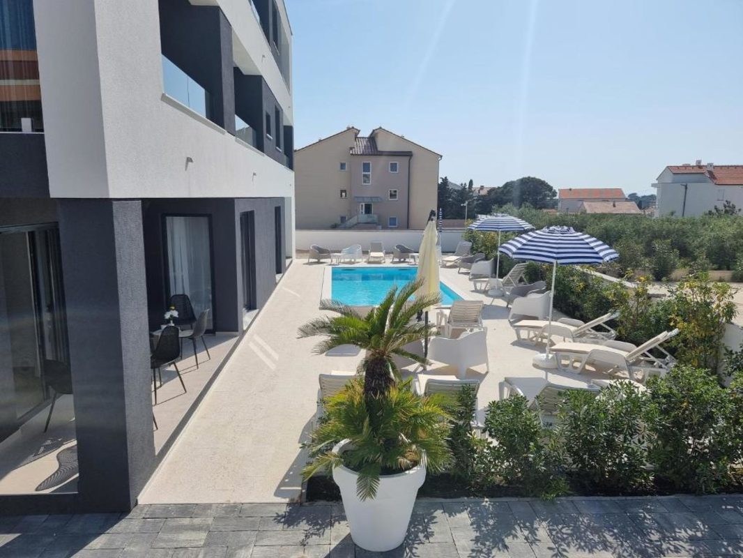 Premium Villa Shark Deluxe 