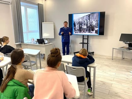 Учебное занятие
во Всероссийском детском центре «Алые паруса» в г. Евпатория