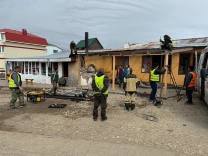 В поселке Охотничье на Ай-Петри сносят незаконные объекты