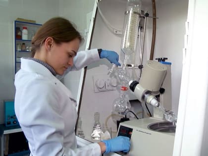 Михаил Развожаев поздравил севастопольцев с Днем российской науки