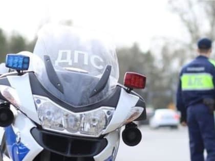 В Симферополе отец автомобилистки пытался подкупить сотрудников ГИБДД суммой в 2 тысячи рублей