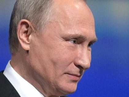 Путину - 67: президента поздравил глава Крыма