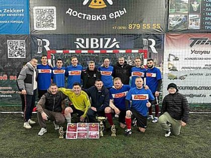"Родина" выиграла новогодний мини-футбольный турнир Ночной Лиги Football Simf 5x5