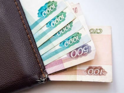 Налоговики выявляют тысячи случаев занижения зарплаты в Крыму