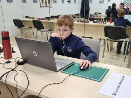 Владислав Кузьменко сыграл во всероссийском онлайн-турнире