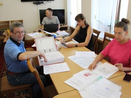 СПРАВЕДЛИВАЯ РОССИЯ – ЗА ПРАВДУ представила в Избирком Крыма документы о выдвижении республиканского списка кандидатов