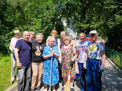 В Ялте состоялся общегородской субботник