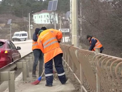 В уборке Симферополя задействованы порядка 380 человек