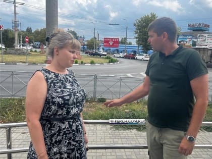 У керченского автовокзала покосили траву