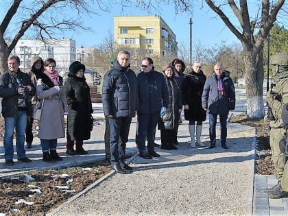 Владимир Константинов посетил социально-культурные объекты в Первомайском районе