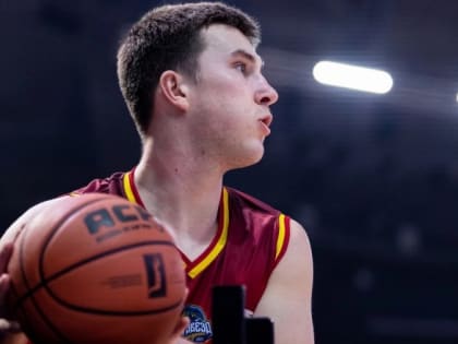 Спорт побеждает политику?