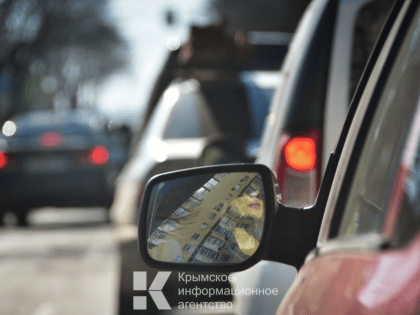 В Симферополе полиция оперативно установила личность водителя-лихача