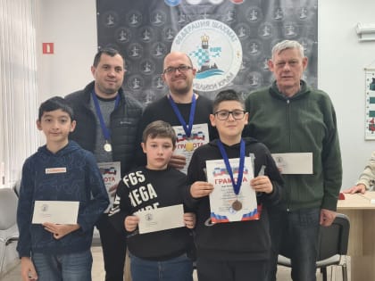 Александр Трускавецкий, Эскендер Челебиев и Адам Мадаев стали лидерами БЛИЦ Кубка выходного дня