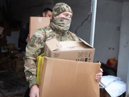 Единороссы Крыма собрали гуманитарную помощь для российских военнослужащих