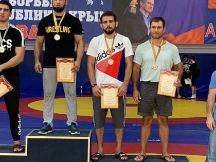 Все победители и призеры командного чемпионата Крыма по греко-римской борьбе