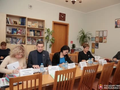 Николай Волков отчитался о работе Комитета по культуре и вопросам культурного наследия за минувший год