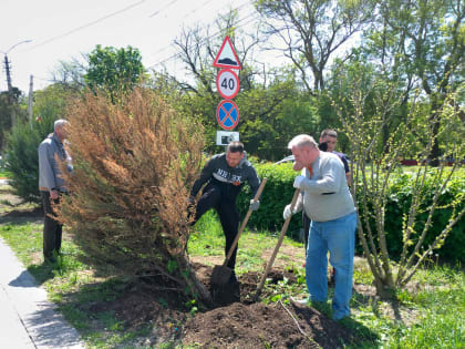 Субботник ко ДНЮ ПОБЕДЫ
