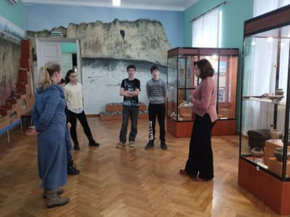 «История в черепках» — очередное занятие клуба «Крым вокруг нас»