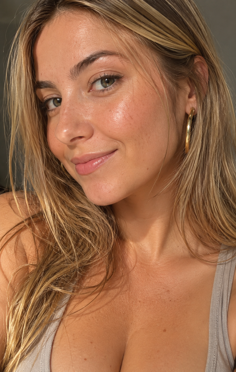 Close-up skincare results after using red light therapy for acne scars
