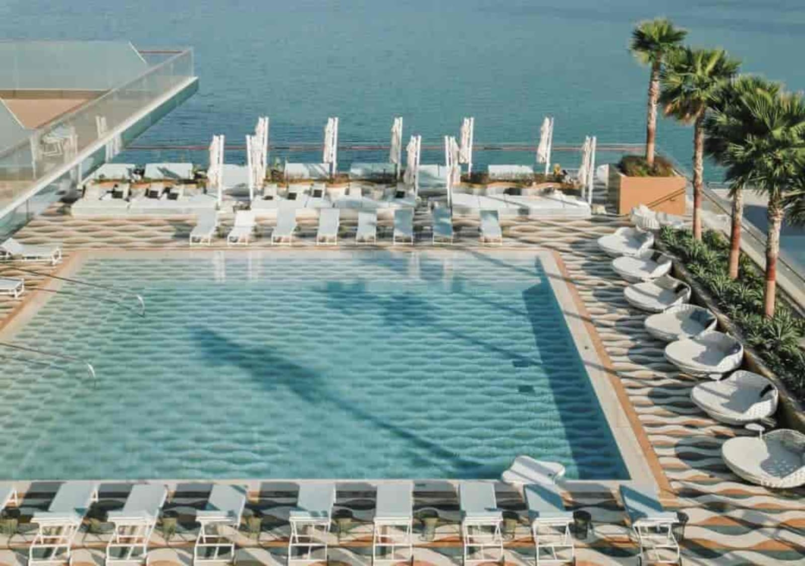Fairmont Doha Fairmont-Doha-Pools vhsm6s