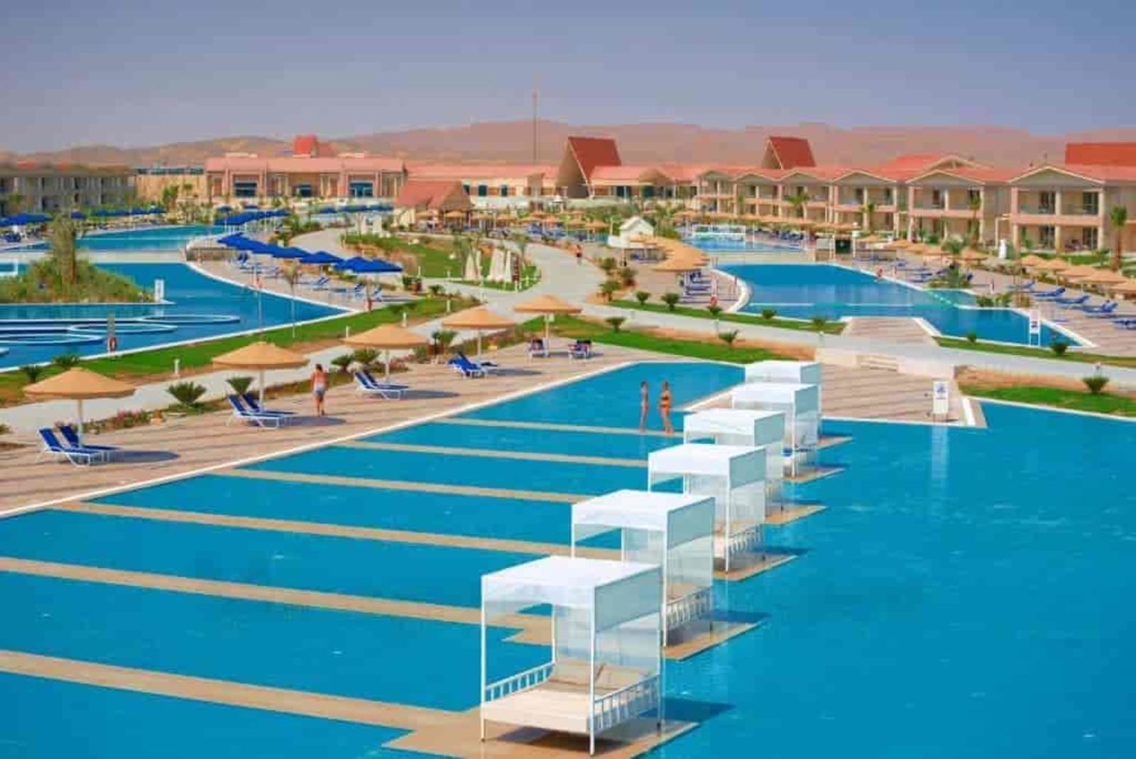 Pickalbatros Sea World Resort – Marsa Alam Pickalbatros-Sea-World-Resort-Marsa Alam-Pools im6m1p